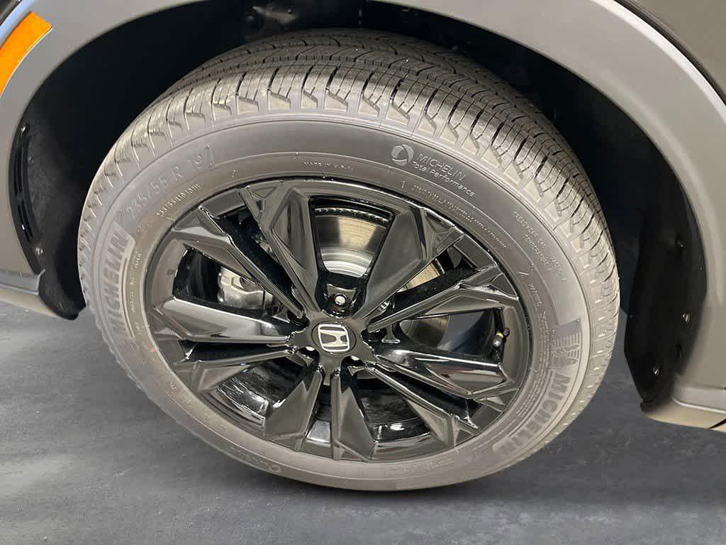 new 2026 Honda CR-V Hybrid car, priced at $40,658
