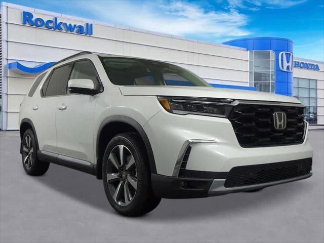 new 2025 Honda Pilot car, priced at $50,950