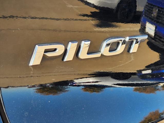 used 2021 Honda Pilot car, priced at $23,208