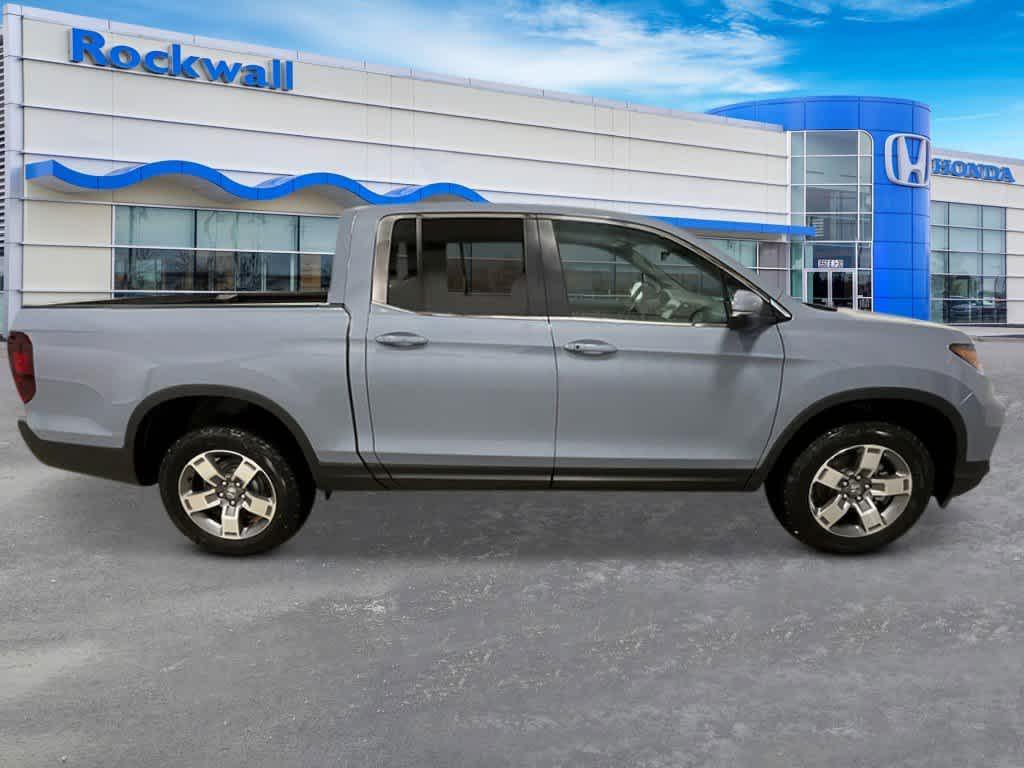 new 2025 Honda Ridgeline car, priced at $42,192
