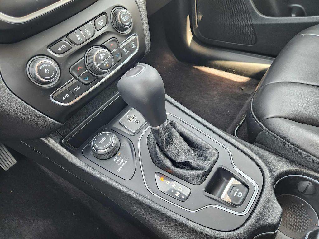 used 2019 Jeep Cherokee car, priced at $14,929
