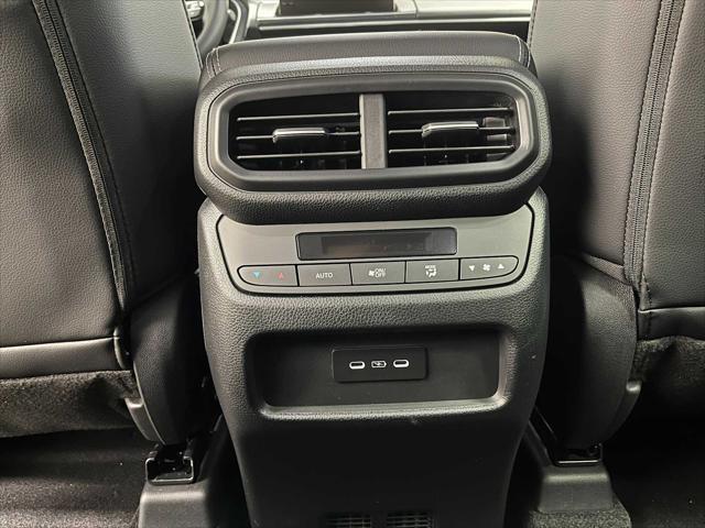 new 2025 Honda Pilot car, priced at $45,658