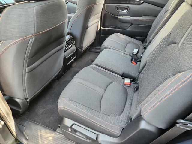 used 2025 Honda Pilot car, priced at $35,888