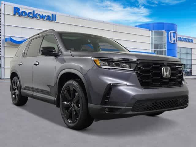 new 2025 Honda Pilot car, priced at $55,175