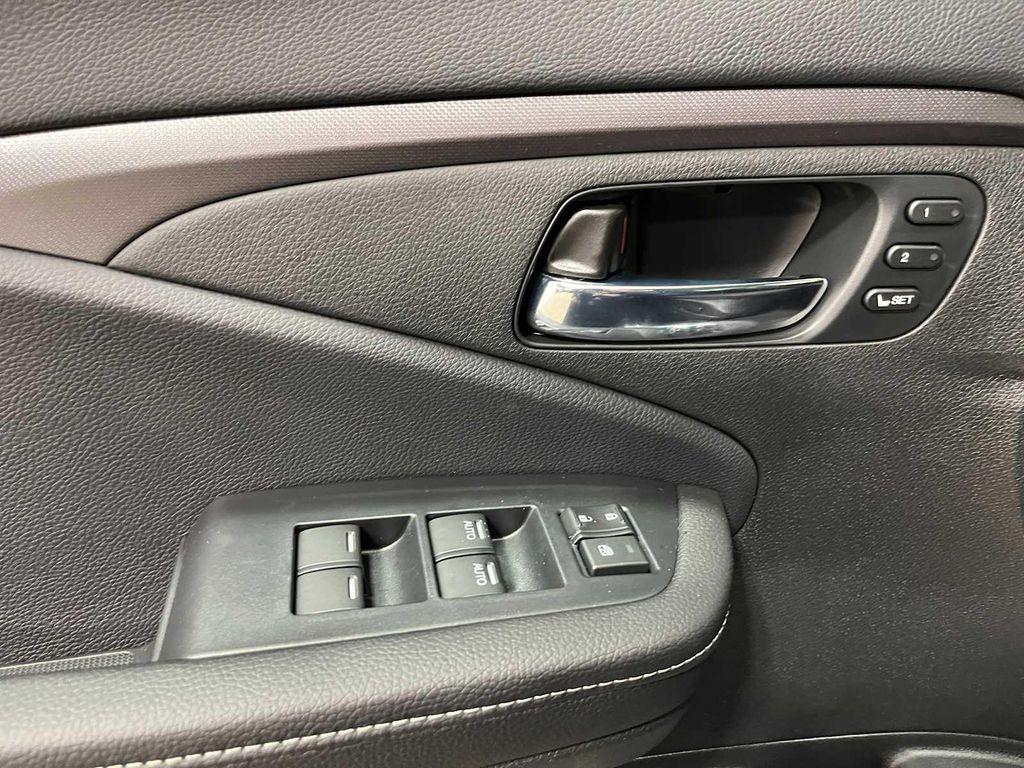 new 2025 Honda Ridgeline car, priced at $41,953