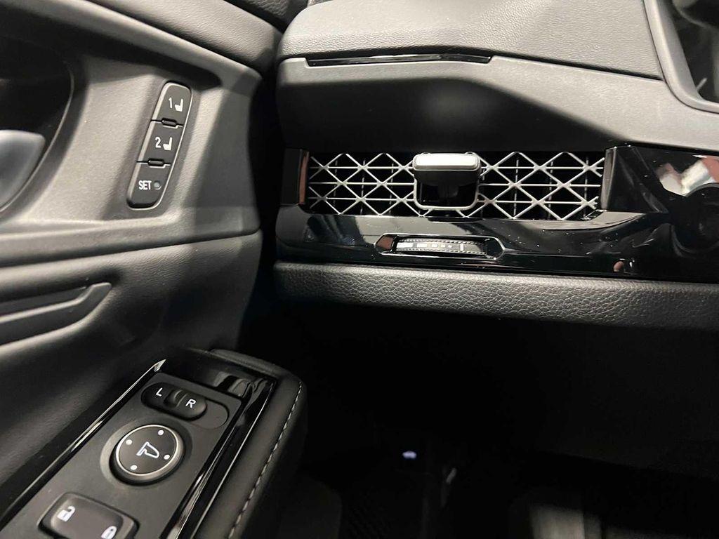 new 2025 Honda Accord Hybrid car, priced at $39,905
