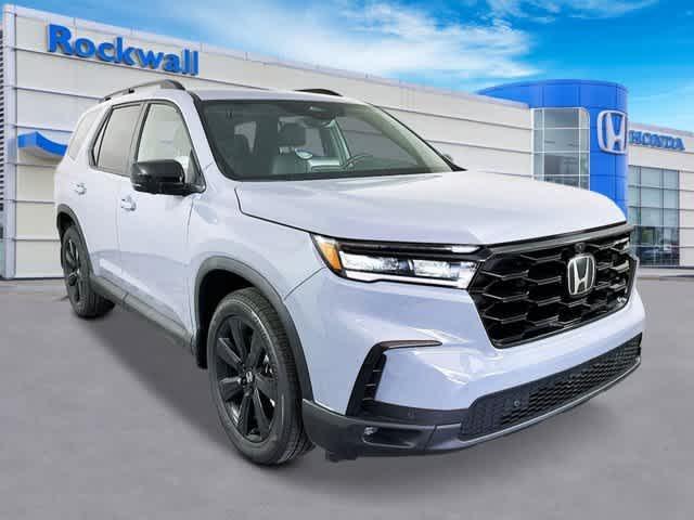 new 2025 Honda Pilot car, priced at $55,630