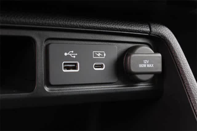 new 2025 Honda Pilot car, priced at $41,825