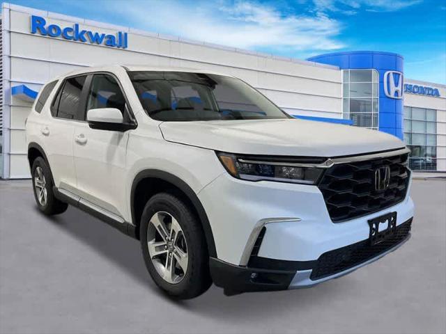 new 2025 Honda Pilot car, priced at $47,680