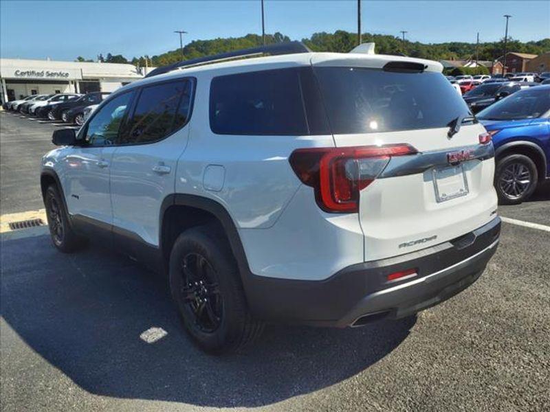 used 2022 GMC Acadia car, priced at $28,980