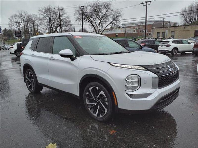 used 2022 Mitsubishi Outlander car, priced at $22,480