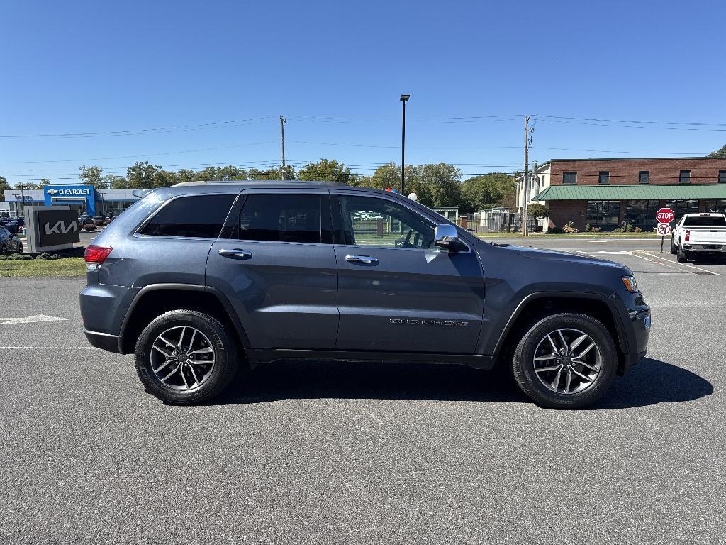 used 2021 Jeep Grand Cherokee car, priced at $25,499