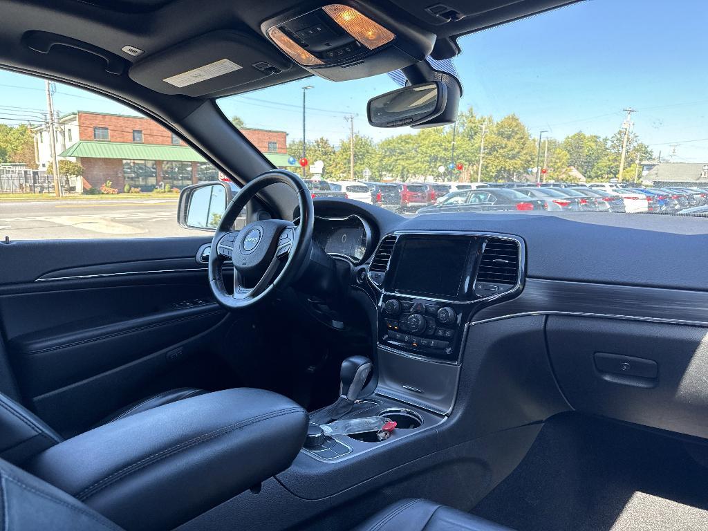 used 2021 Jeep Grand Cherokee car, priced at $25,499