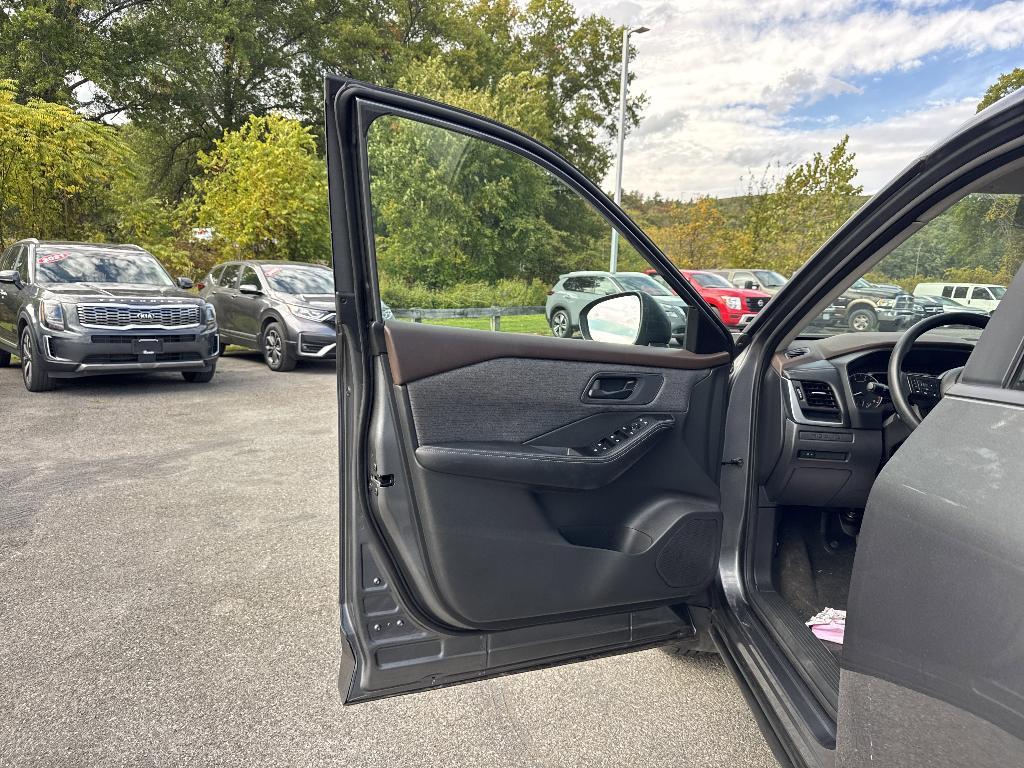 used 2022 Nissan Rogue car, priced at $21,595