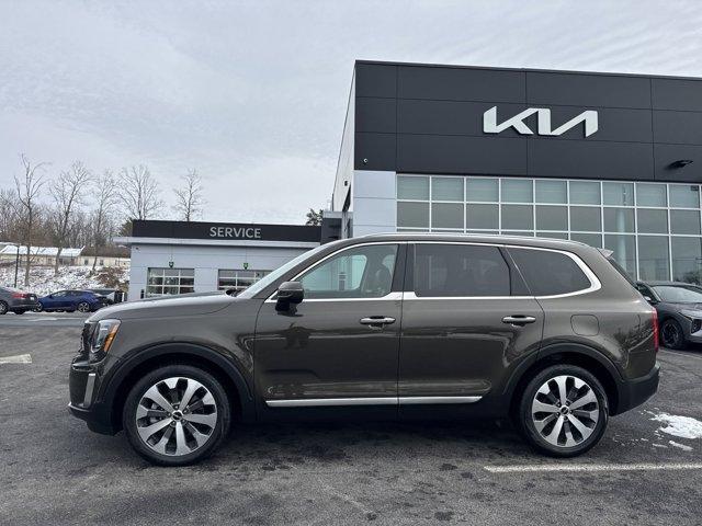 used 2022 Kia Telluride car, priced at $32,995