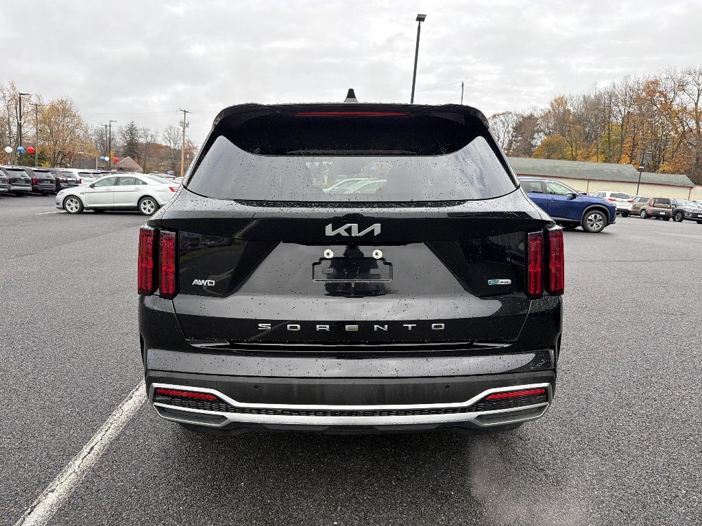 used 2022 Kia Sorento Plug-In Hybrid car, priced at $26,799