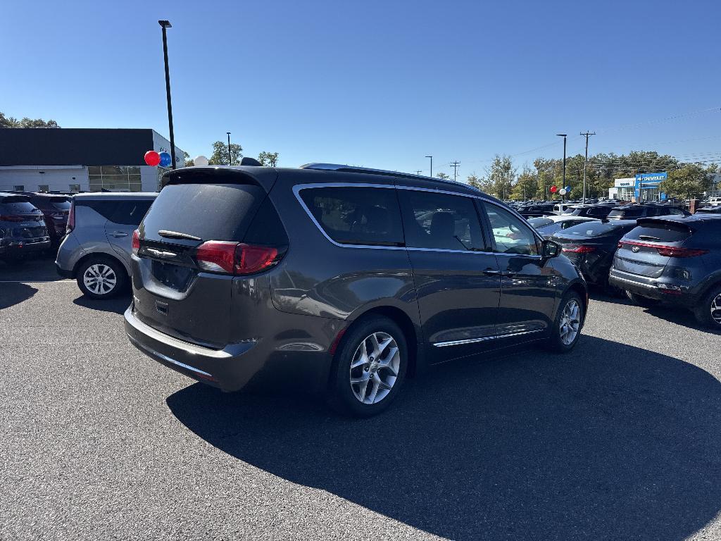 used 2019 Chrysler Pacifica car