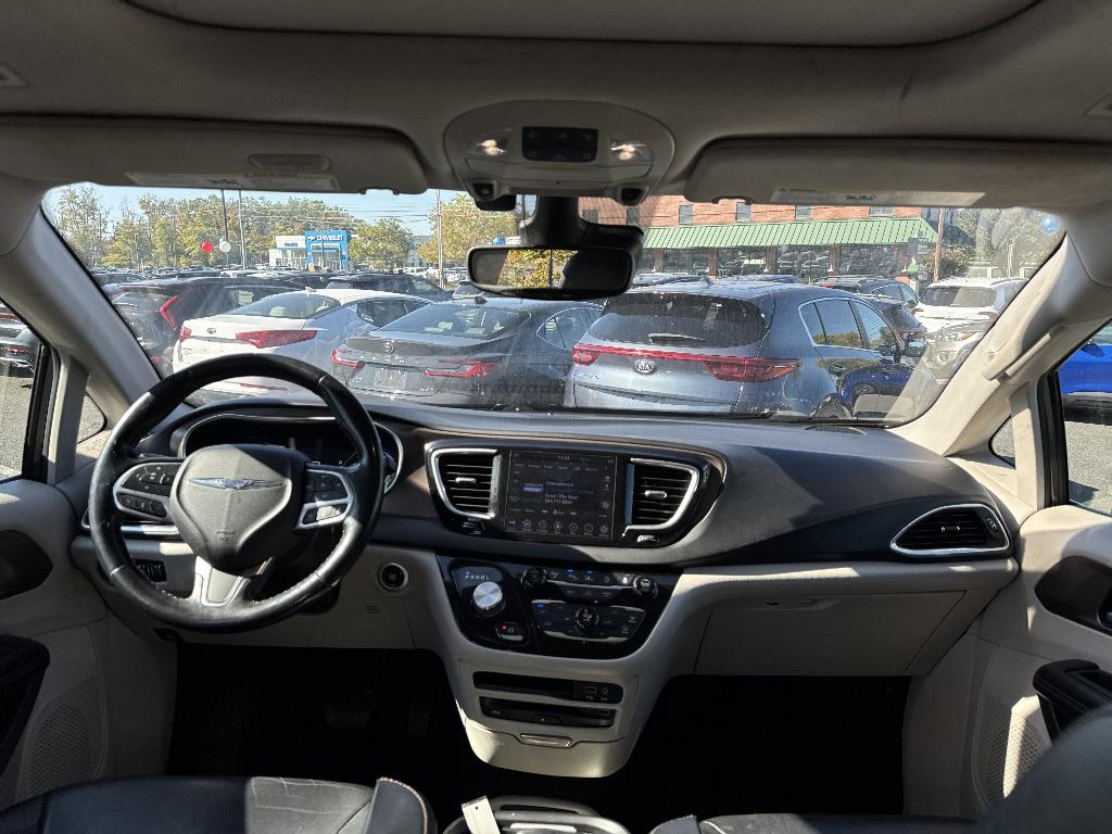 used 2019 Chrysler Pacifica car