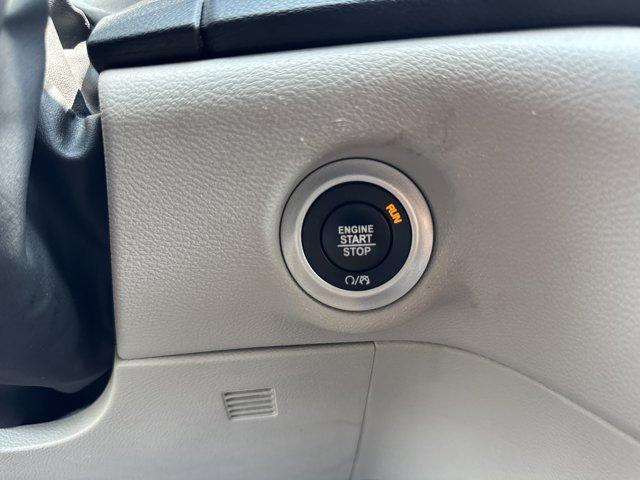 used 2023 Chrysler Pacifica car, priced at $24,357