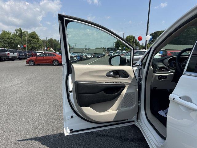 used 2023 Chrysler Pacifica car, priced at $24,357