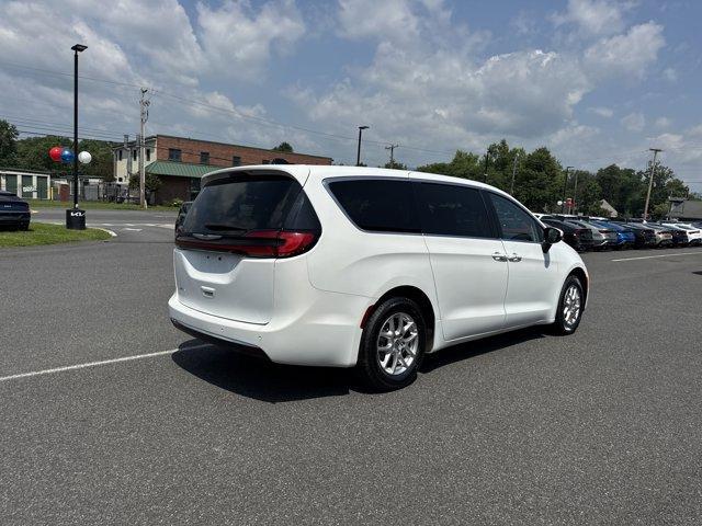used 2023 Chrysler Pacifica car, priced at $24,357