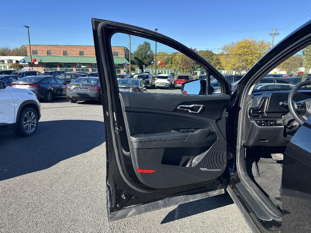 used 2023 Kia Sportage Hybrid car, priced at $26,495