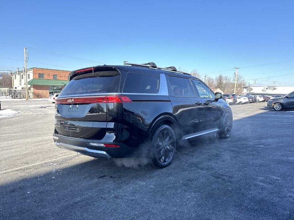 used 2022 Kia Carnival car, priced at $35,881