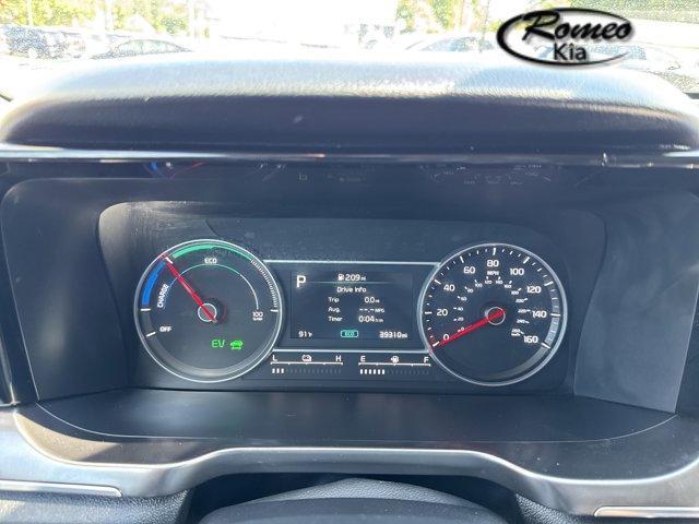 used 2023 Kia Sorento Hybrid car, priced at $27,999