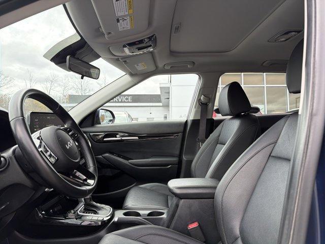 used 2023 Kia Seltos car, priced at $23,595