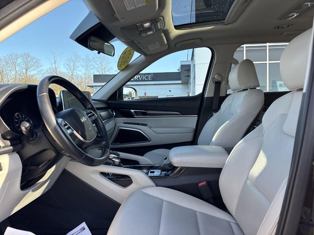 used 2022 Kia Telluride car, priced at $31,482