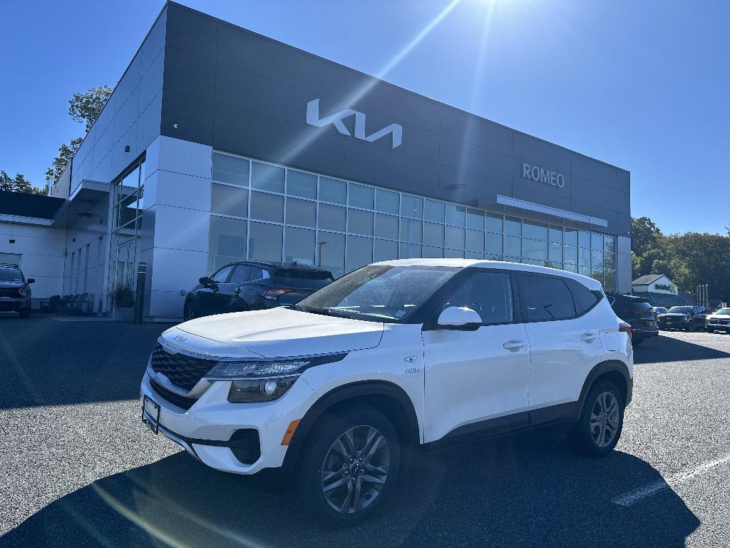 used 2023 Kia Seltos car, priced at $16,995