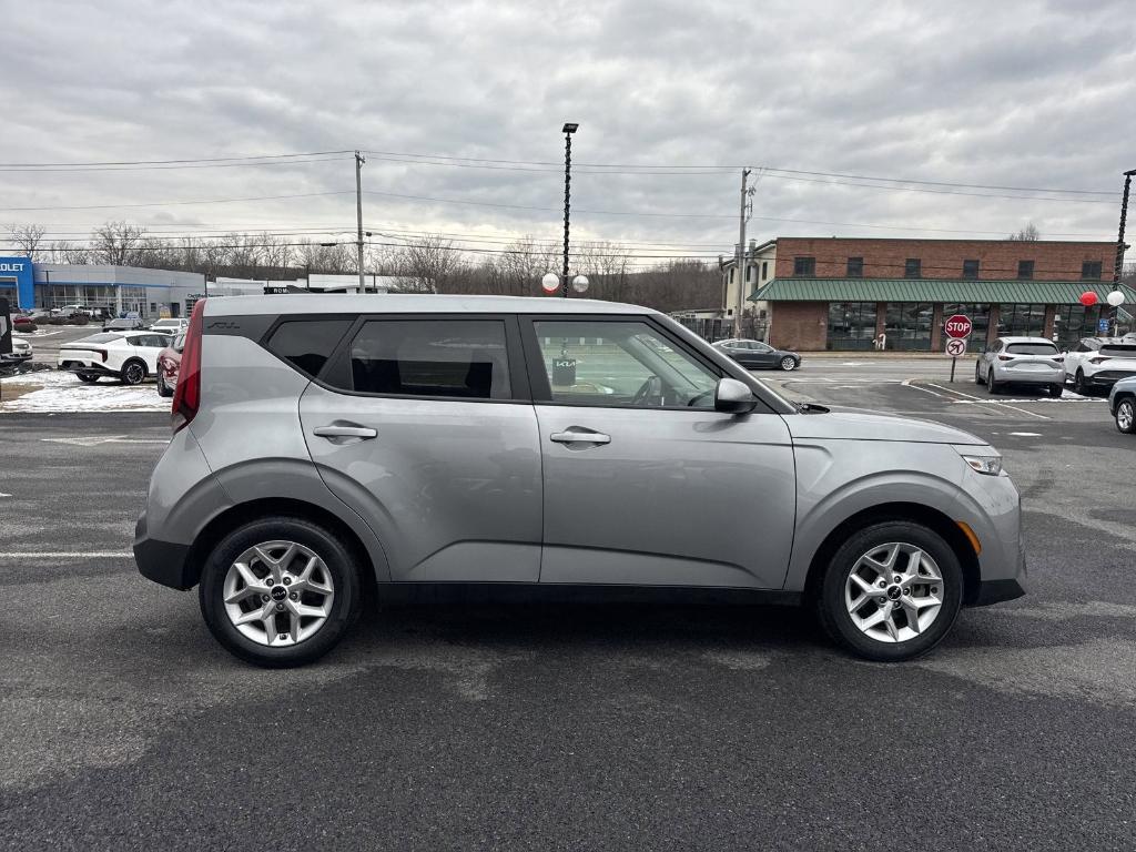 used 2022 Kia Soul car, priced at $16,221