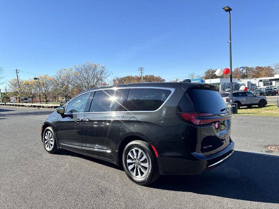 used 2023 Chrysler Pacifica Hybrid car, priced at $34,994