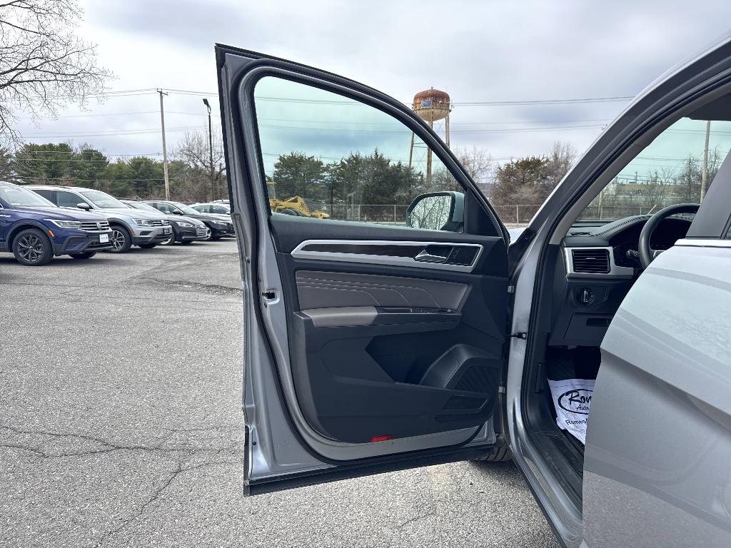 used 2022 Volkswagen Atlas car, priced at $27,982