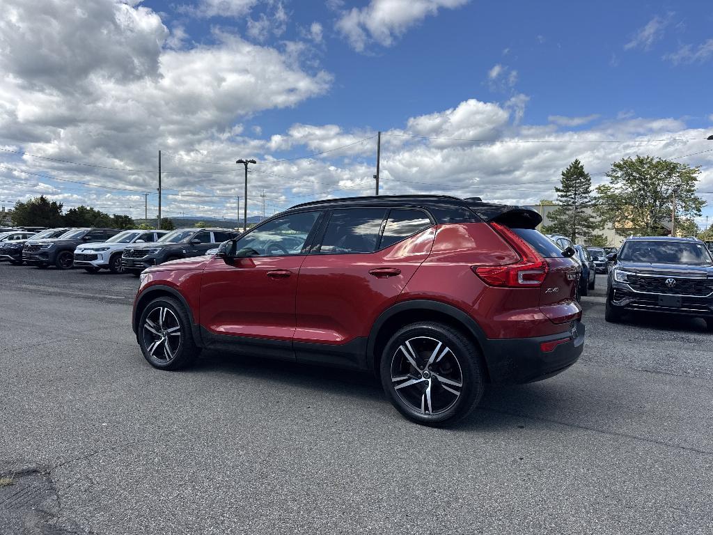 used 2021 Volvo XC40 car, priced at $22,000