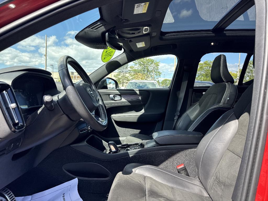 used 2021 Volvo XC40 car, priced at $22,000