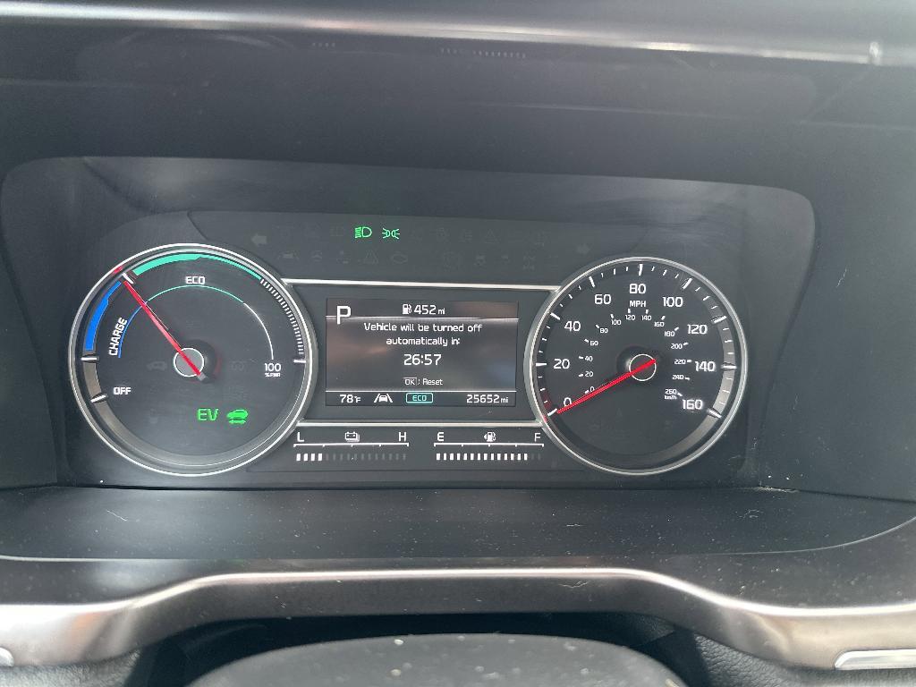 used 2022 Kia Sorento Hybrid car, priced at $30,636