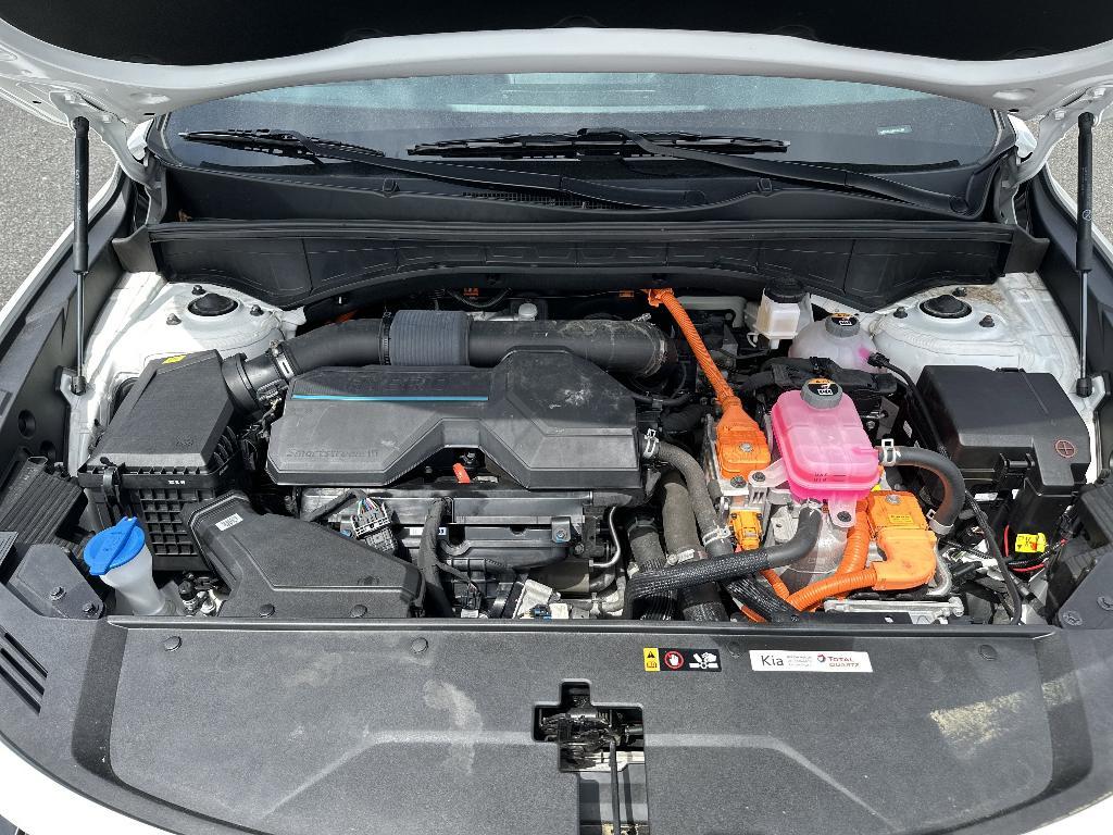 used 2022 Kia Sorento Hybrid car, priced at $30,636
