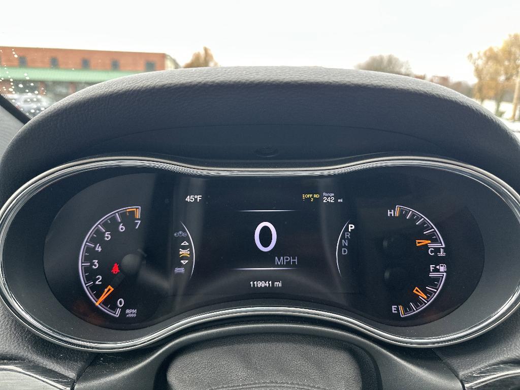 used 2020 Jeep Grand Cherokee car, priced at $18,895