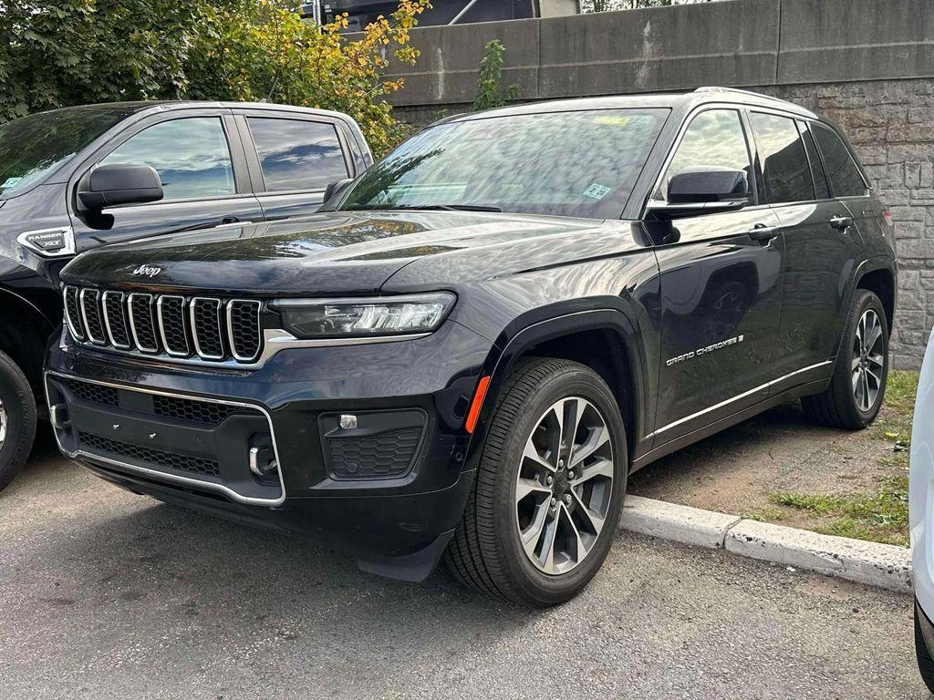used 2023 Jeep Grand Cherokee car, priced at $35,998