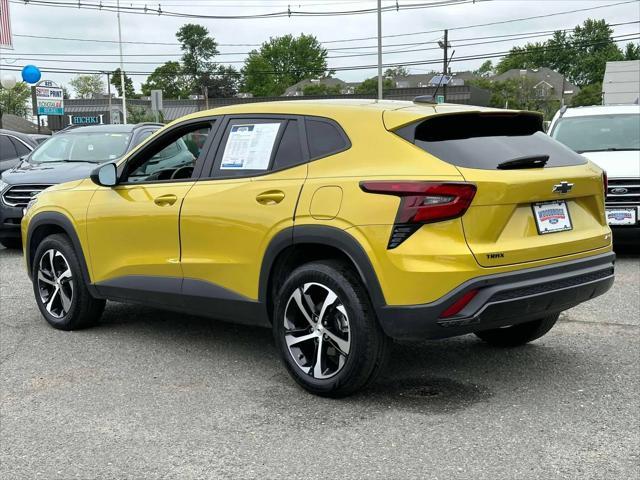 used 2024 Chevrolet Trax car, priced at $20,998