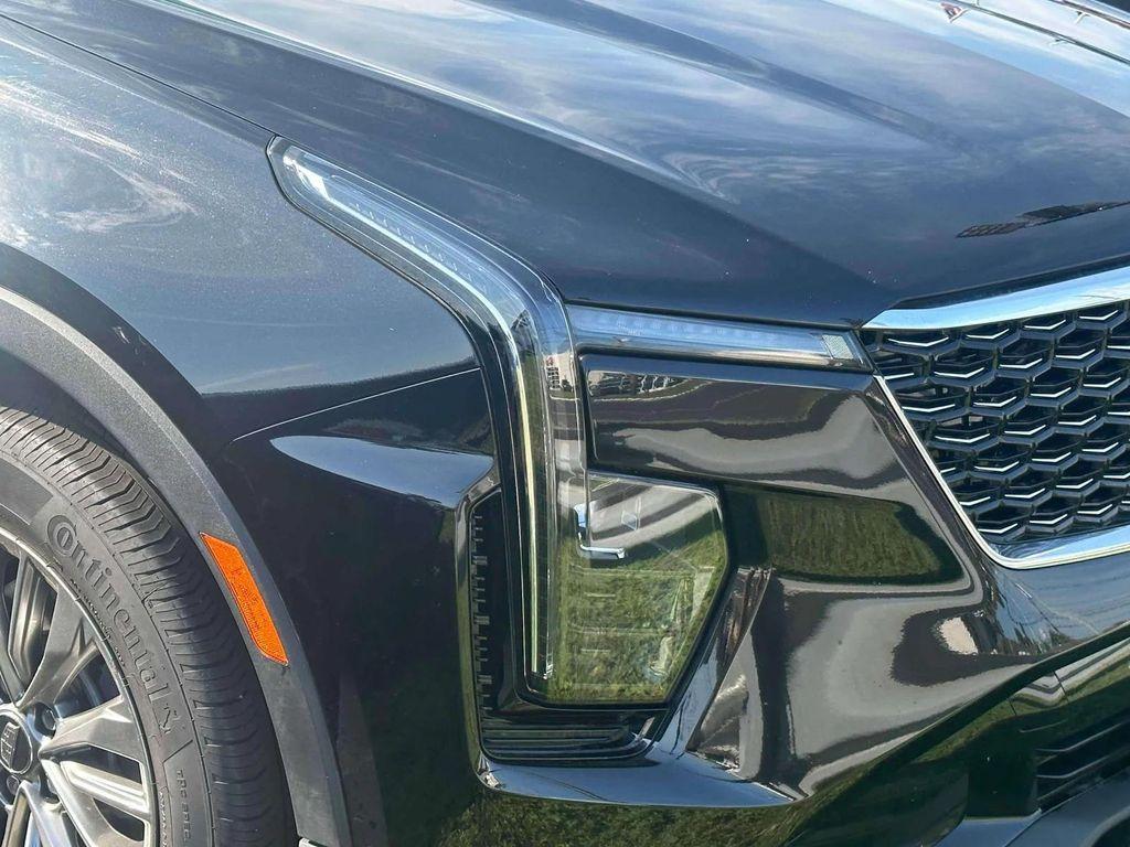 used 2025 Cadillac XT4 car, priced at $39,998