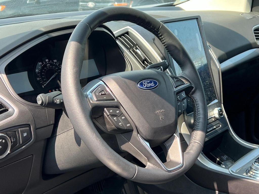 used 2024 Ford Edge car, priced at $27,998