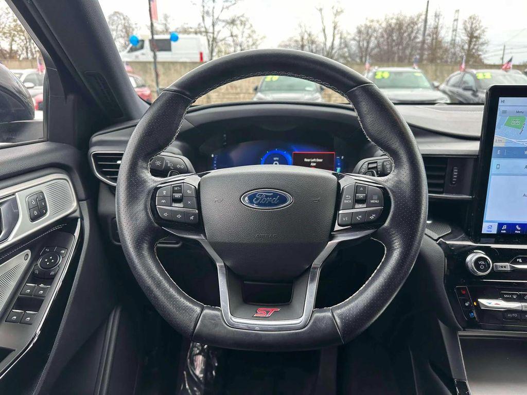 used 2022 Ford Explorer car, priced at $36,998