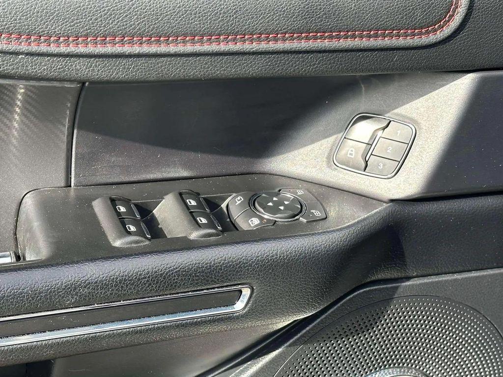 used 2021 Ford Expedition car, priced at $35,998