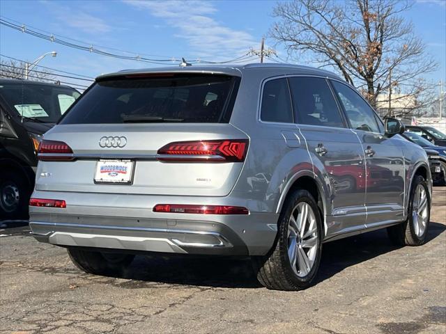 used 2024 Audi Q7 car, priced at $50,498