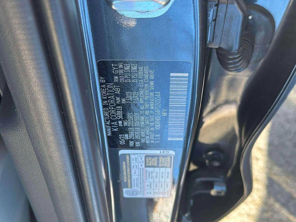 used 2023 Kia Sorento Hybrid car, priced at $25,998