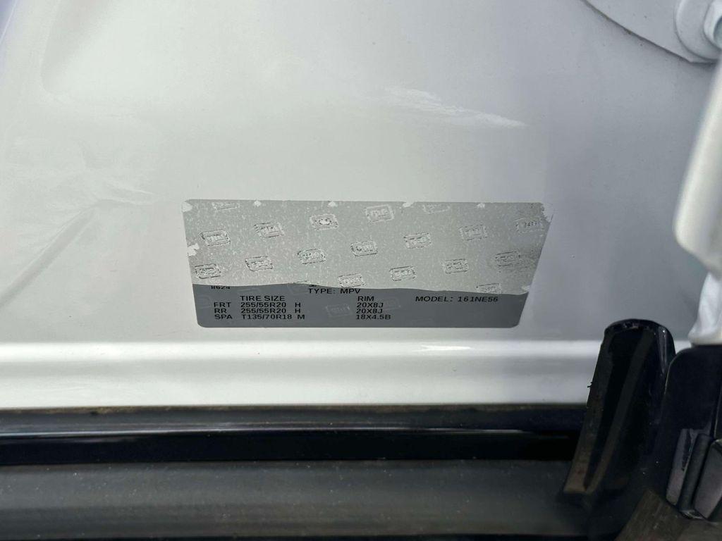 used 2023 Chevrolet Traverse car, priced at $33,998