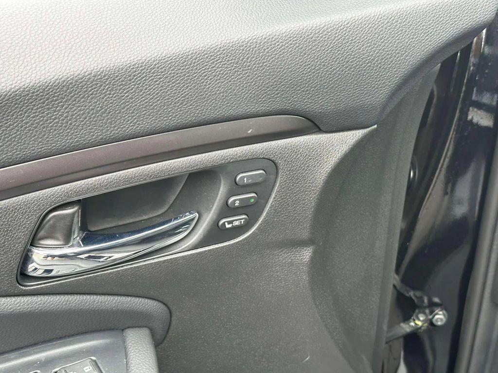 used 2022 Honda Pilot car, priced at $29,998