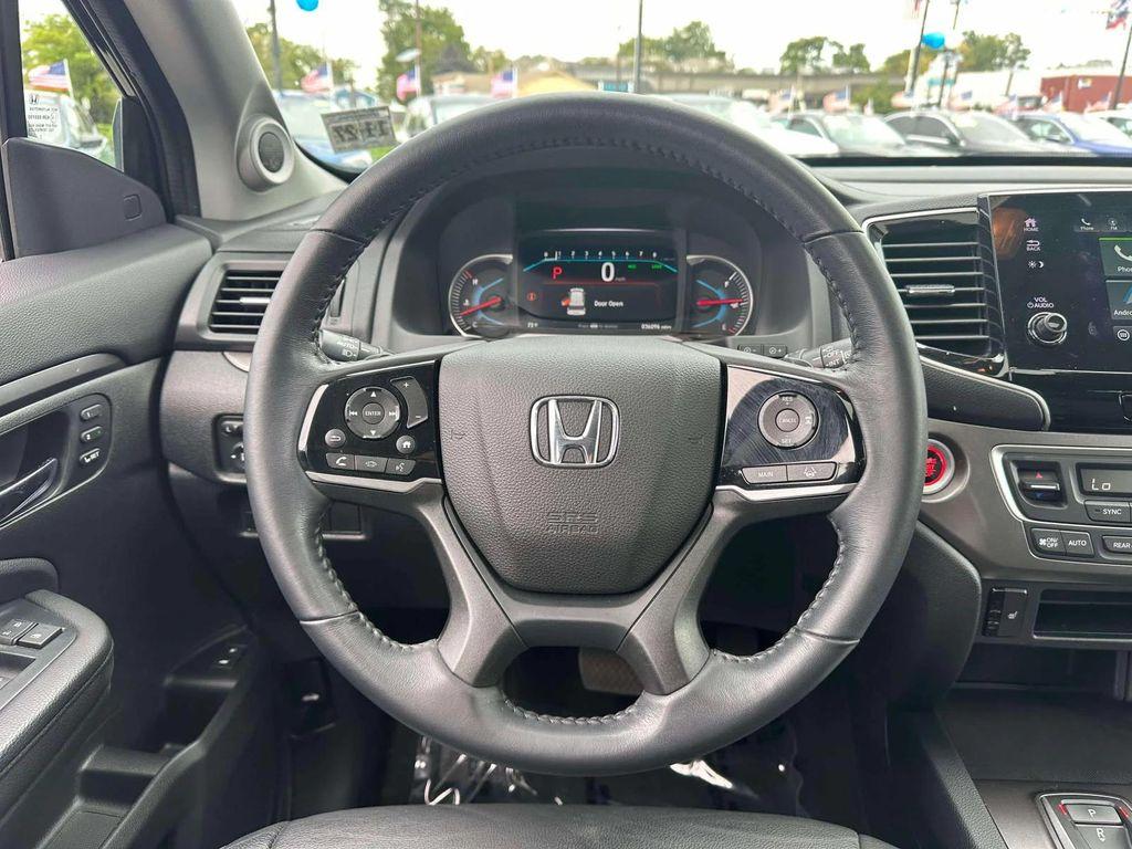 used 2022 Honda Pilot car, priced at $29,998